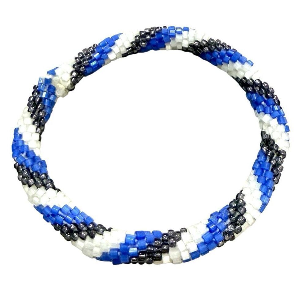Vintage NWOT Aid Through Trade Roll-On Glass Beads Stretch Blue White Bracelet